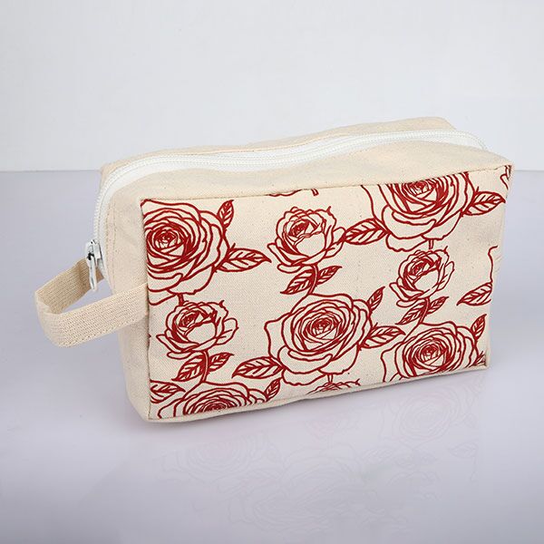 Red Rose Cosmetic Make Up Pouch main Red Rose Cosmetic Make Up Pouch main